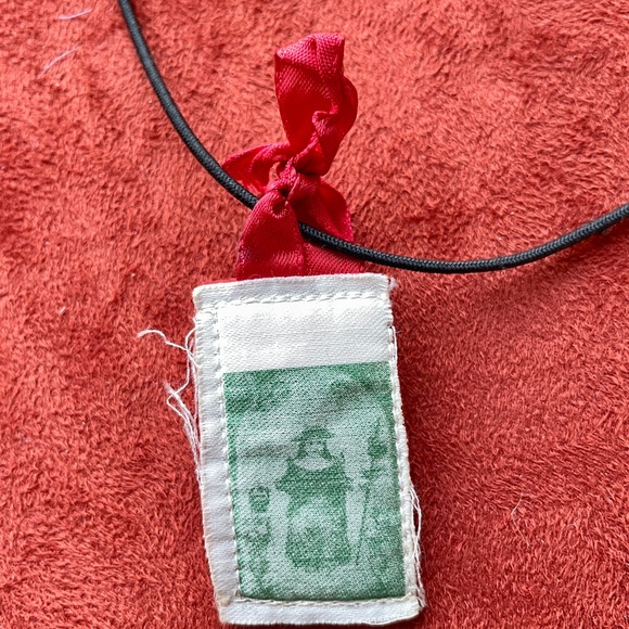 Artisan Antique SCAPULAR Necklace O/S - Picture 6 of 6